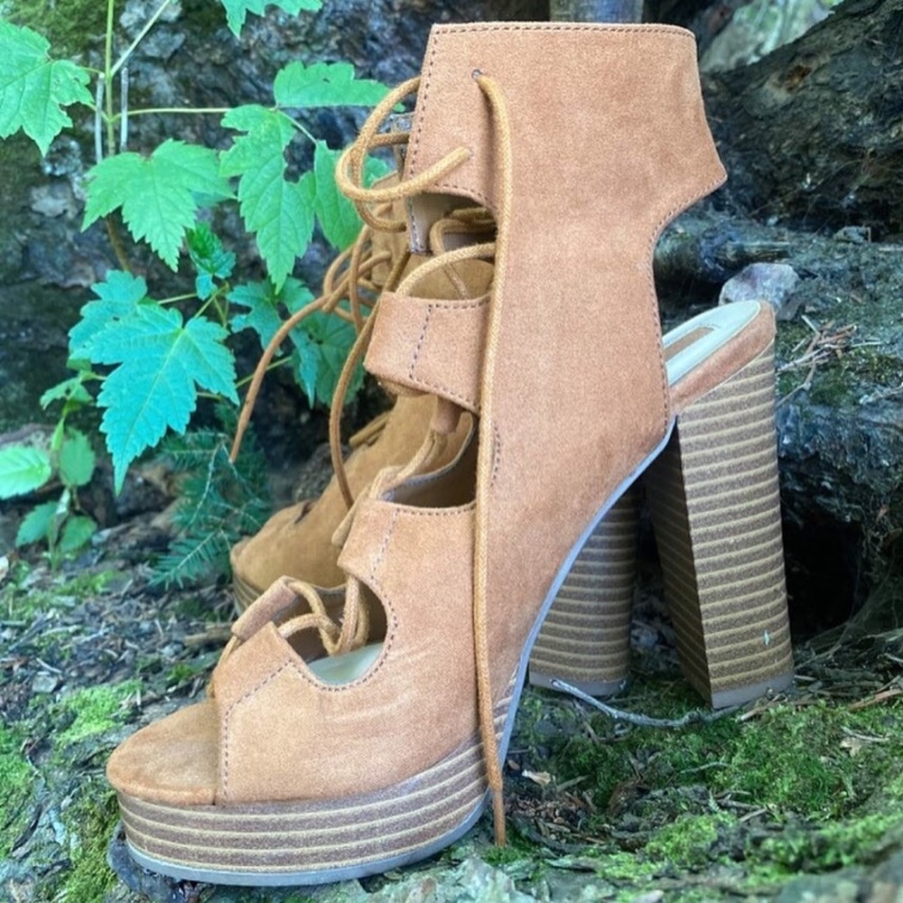 Lace up heels, size 6 1/2, brown suede - Picture 2 of 2